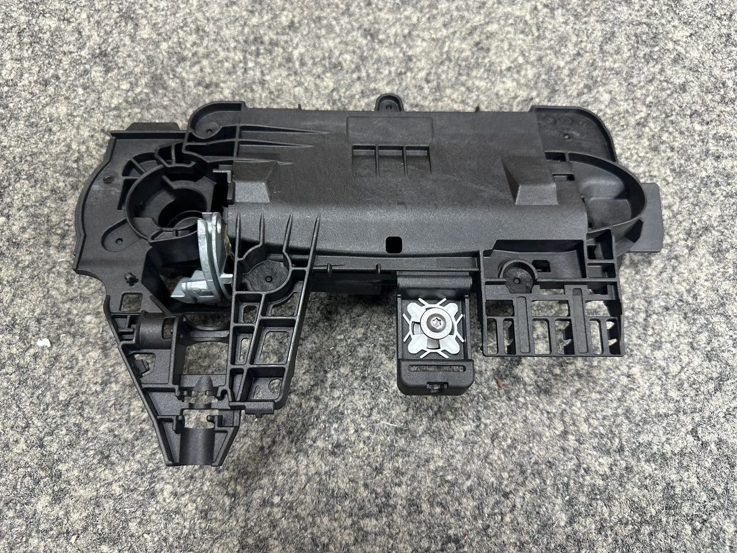 Original BMW X1 U11 Türgriff hinten links 5A68EF1 51215A68EF1 NEU
