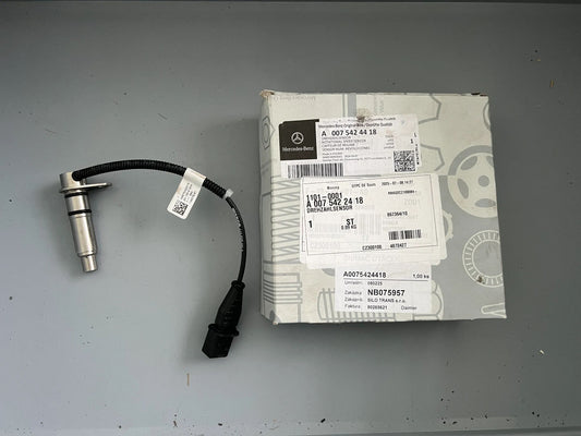 Original Mercedes-Benz Drehzahlsensor A0075424418 NEU