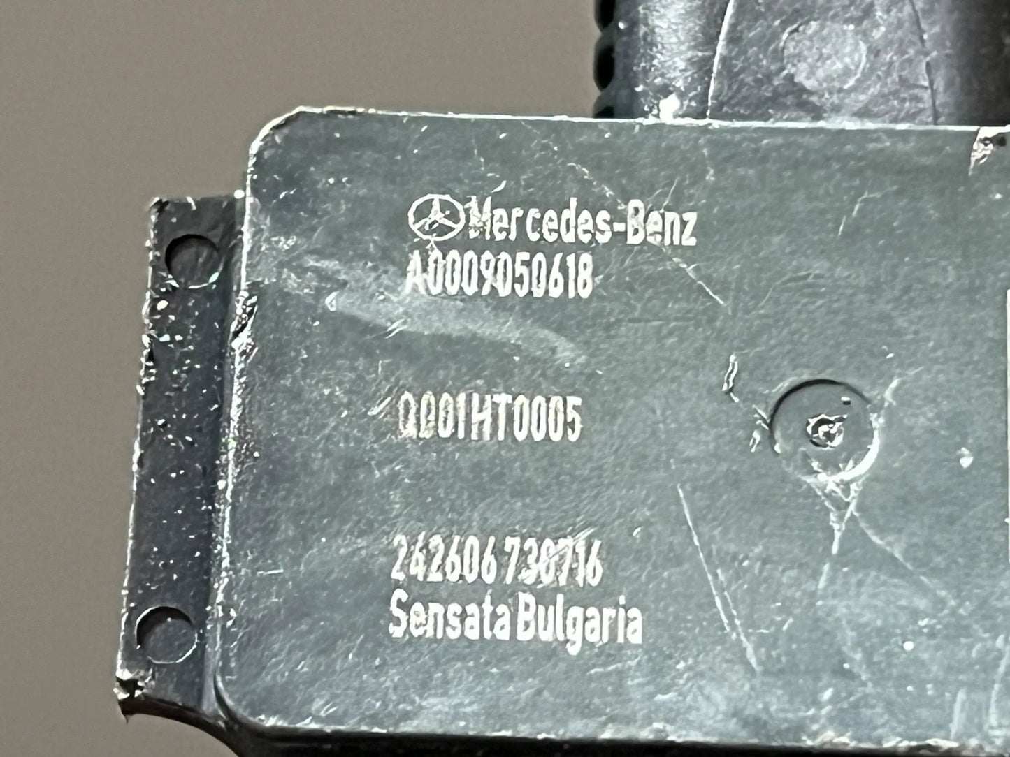 Original Mercedes-Benz Temperatursensor A0009050618 NEU