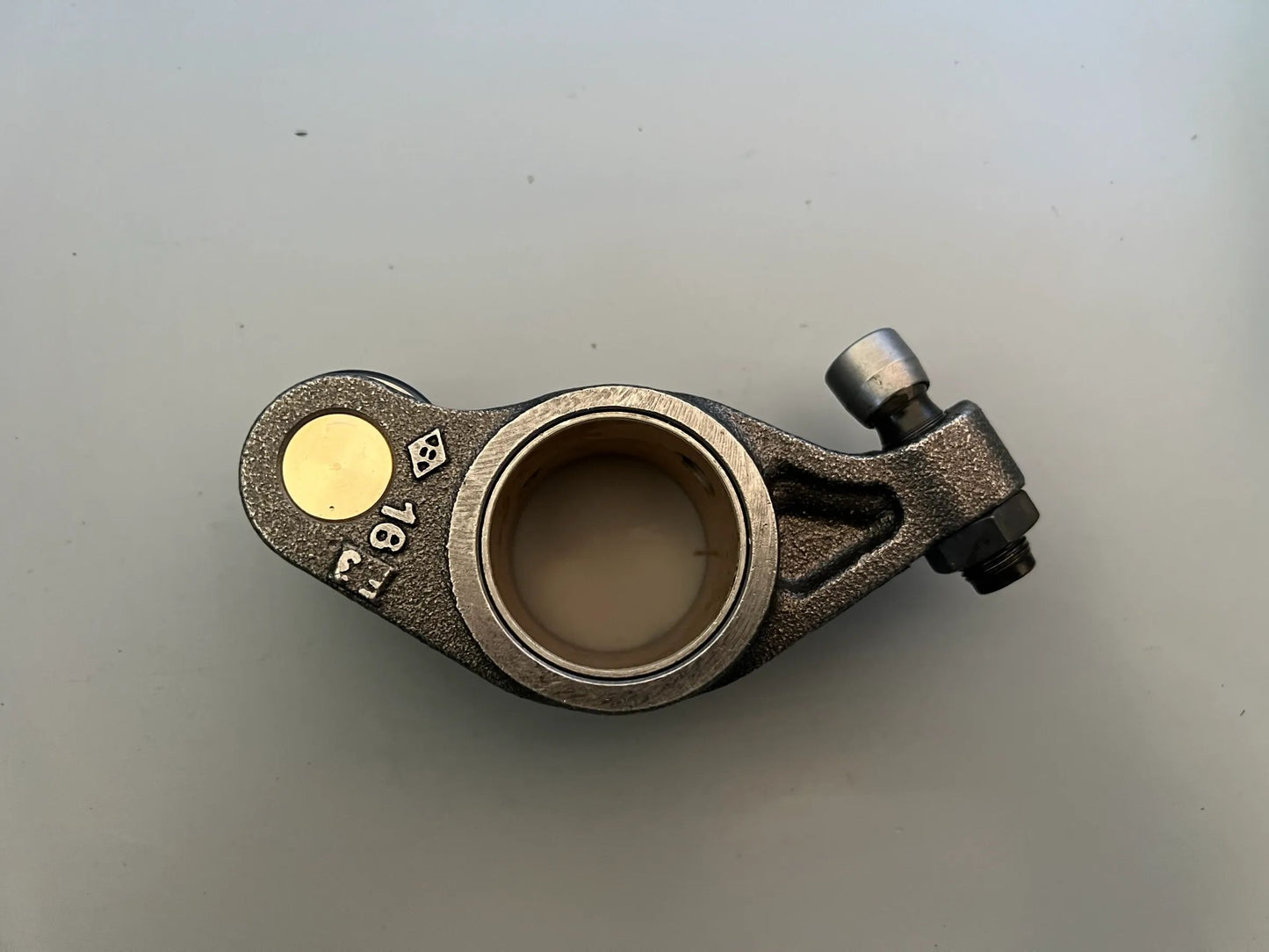 Original Mercedes-Benz Kipphebel Auslass A4710501334 NEU