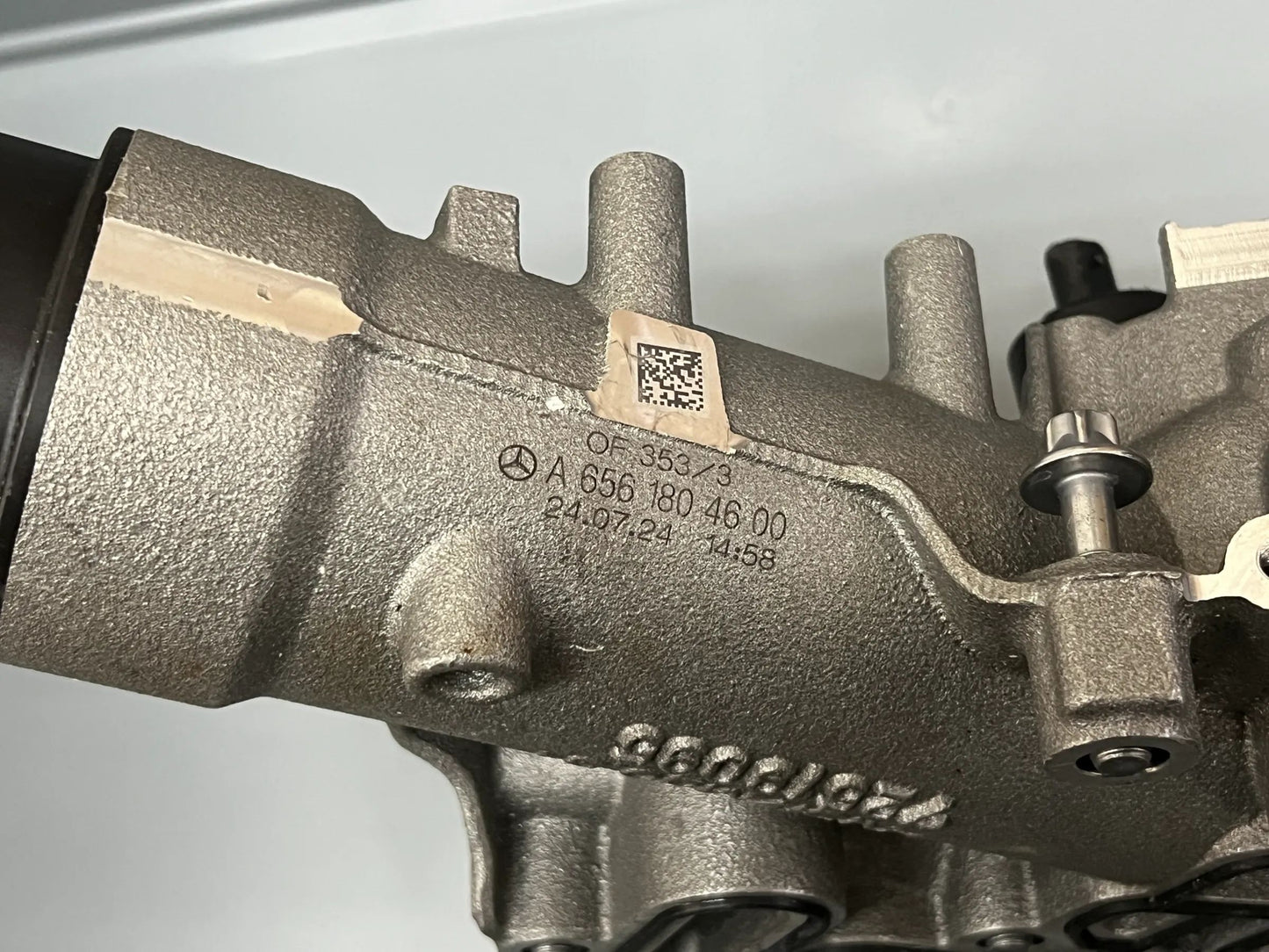 Original Mercedes Benz Ölkühler mit Ölfilter A6561804600 NEU