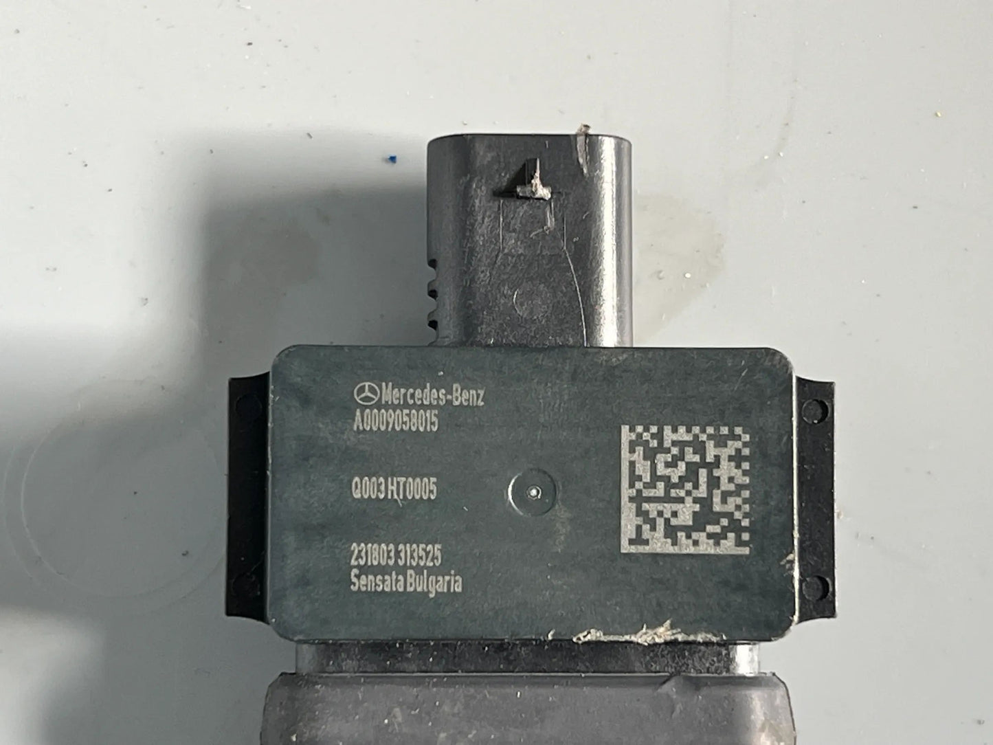 Original Mercedes Benz Temperatursensor A2479004019 NEU
