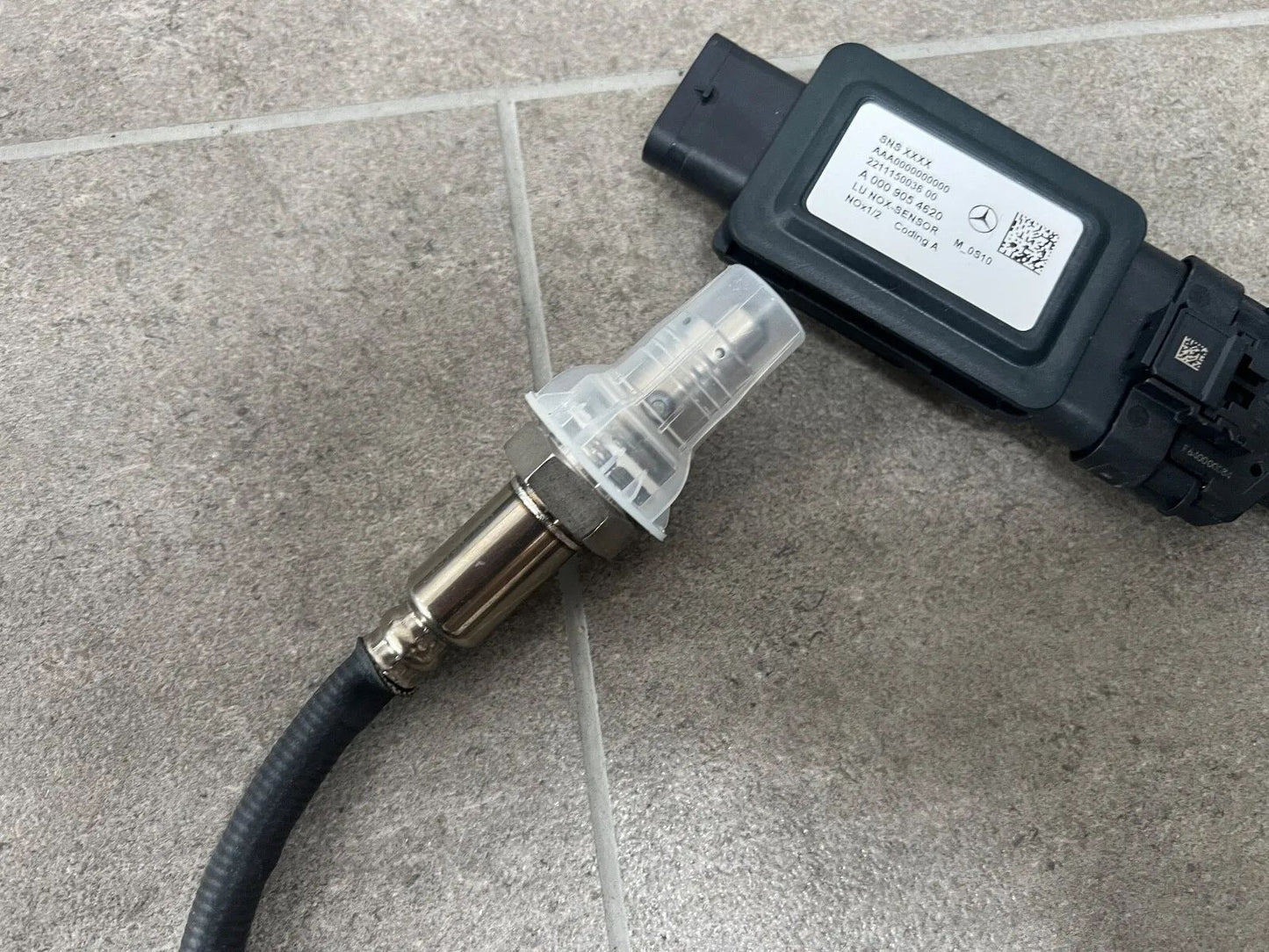 ORIGINAL MERCEDES BENZ LU NOX-SENSOR A0009054620 NEU