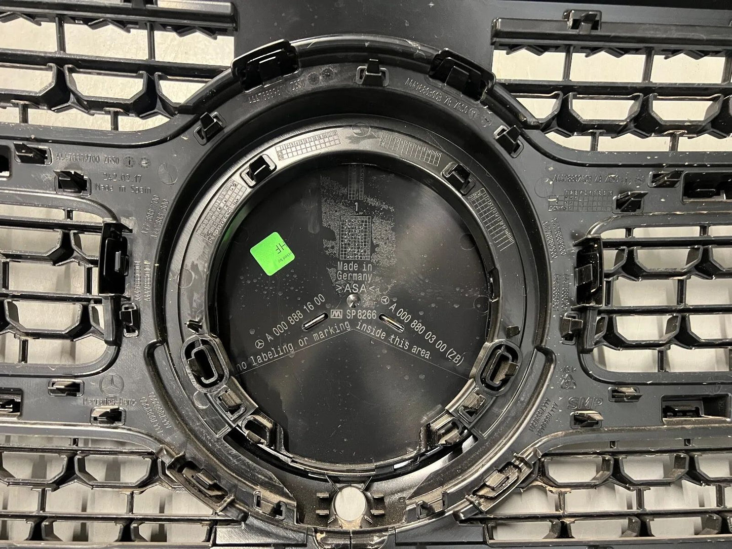 ORIGINAL Mercedes Benz V-Klasse FACELIFT NEW MODELL W447 Stoßstange vorne NEU