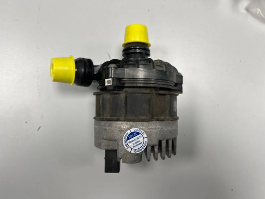 Mercedes-Benz AMG Pumpe Wasserpumpe Motorkühlung Kühlmittelpumpe A0005001700 NEU