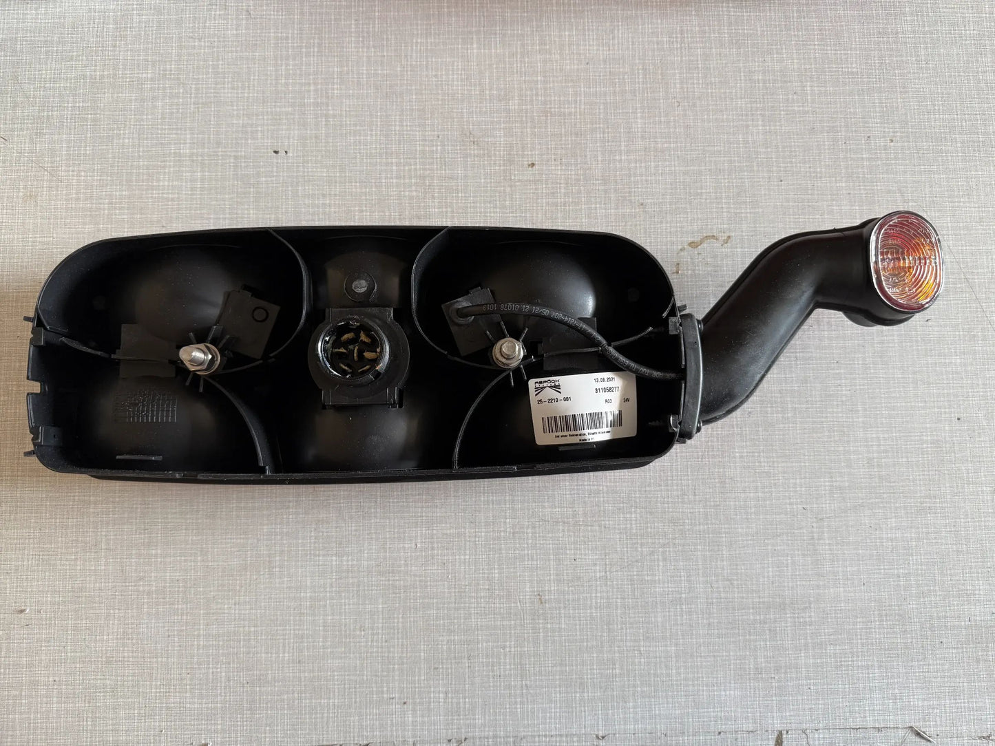 Original Herth+Buss Fahrzeugteile GmbH & Co. KG Heckleuchte links 83840835 NEU