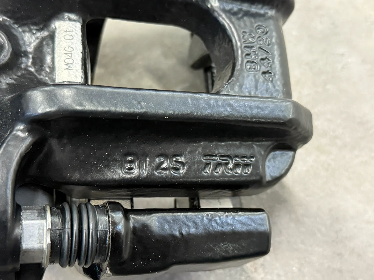 Original BMW i12 i15 i8 Bremsträger rechts 6868236 34206868236 NEU