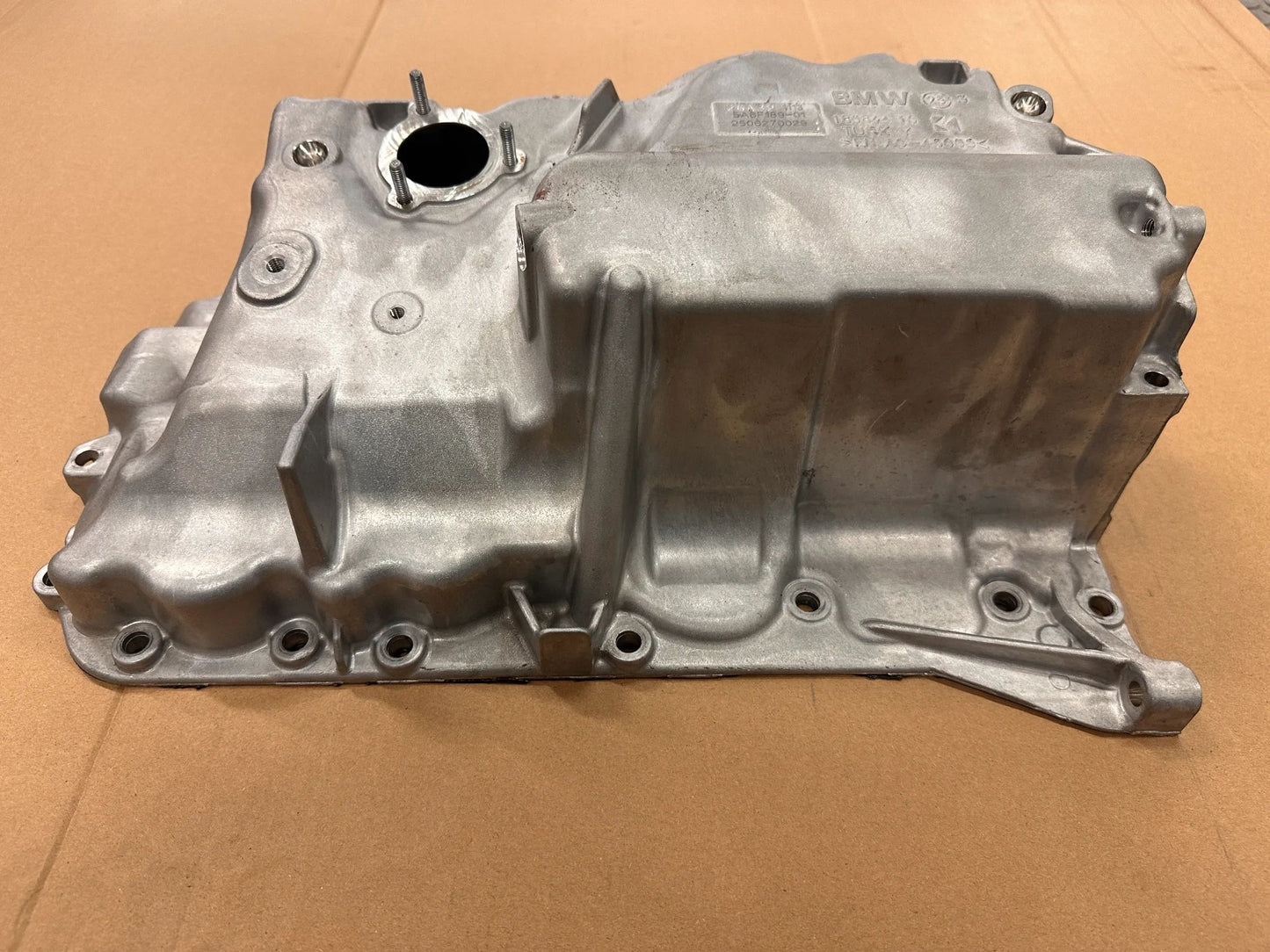 Original BMW Ölwanne 5A6F189 11135A6F189 NEU