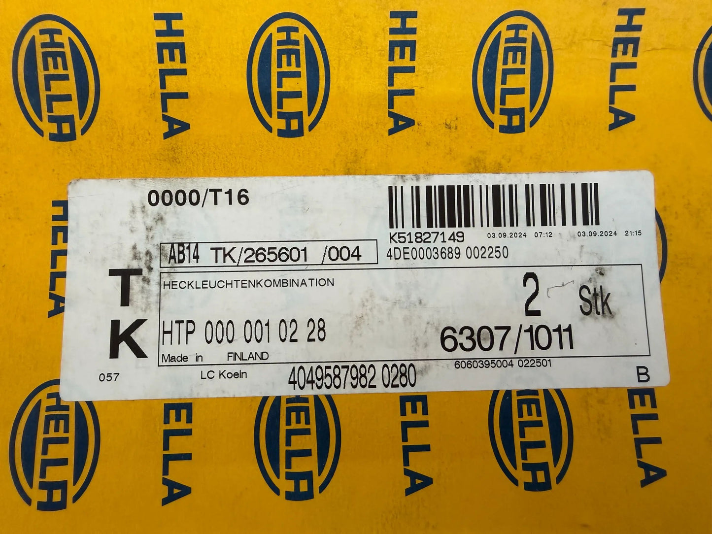 Original Hella Lampenträger Heckleuchte Links 2VB 004 887-011 NEU
