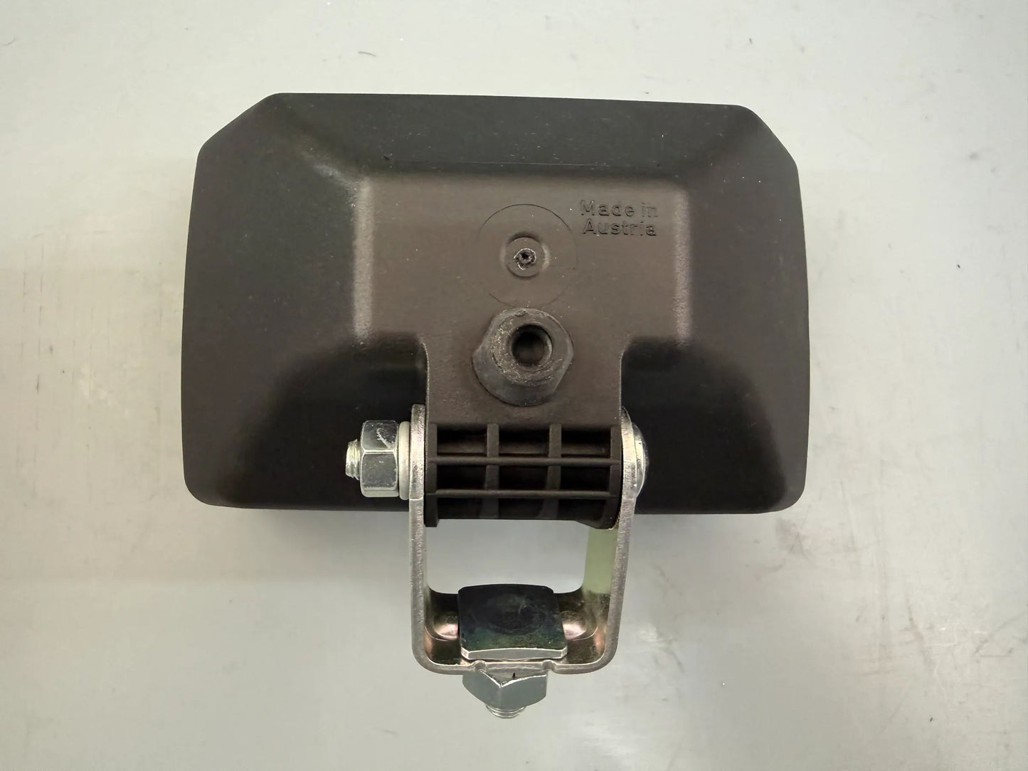 Original Hella Arbeitsscheinwerfer 1GA 005 060-001 NEU