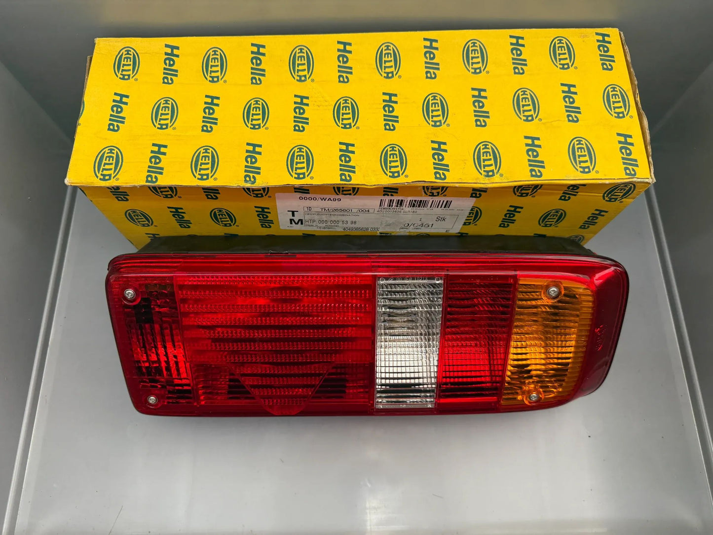 Original Hella Heckleuchte links 2VP 340 930-031 NEU