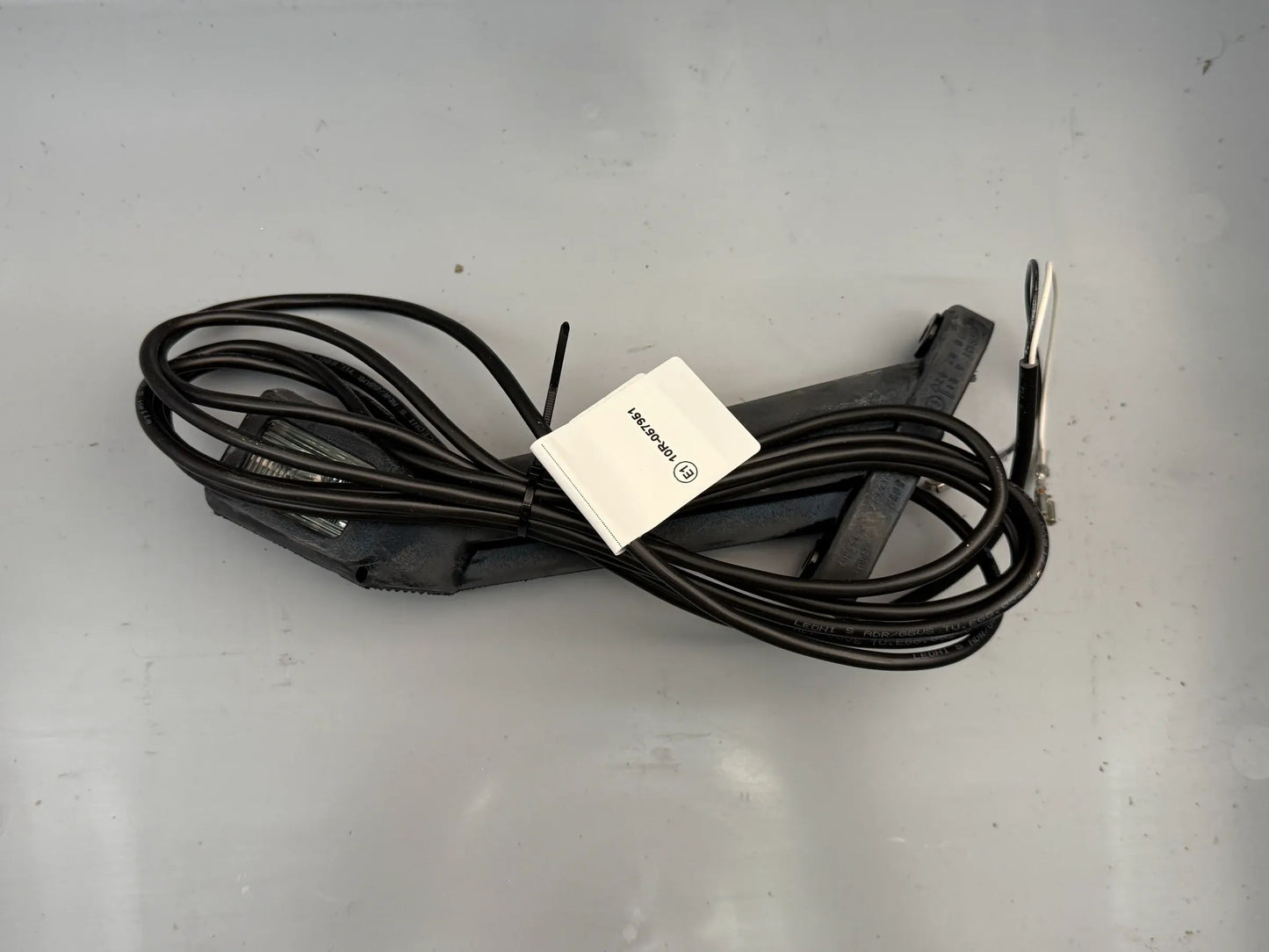 Original Hella Umrissleuchte Links 2XS 011 744-031 NEU