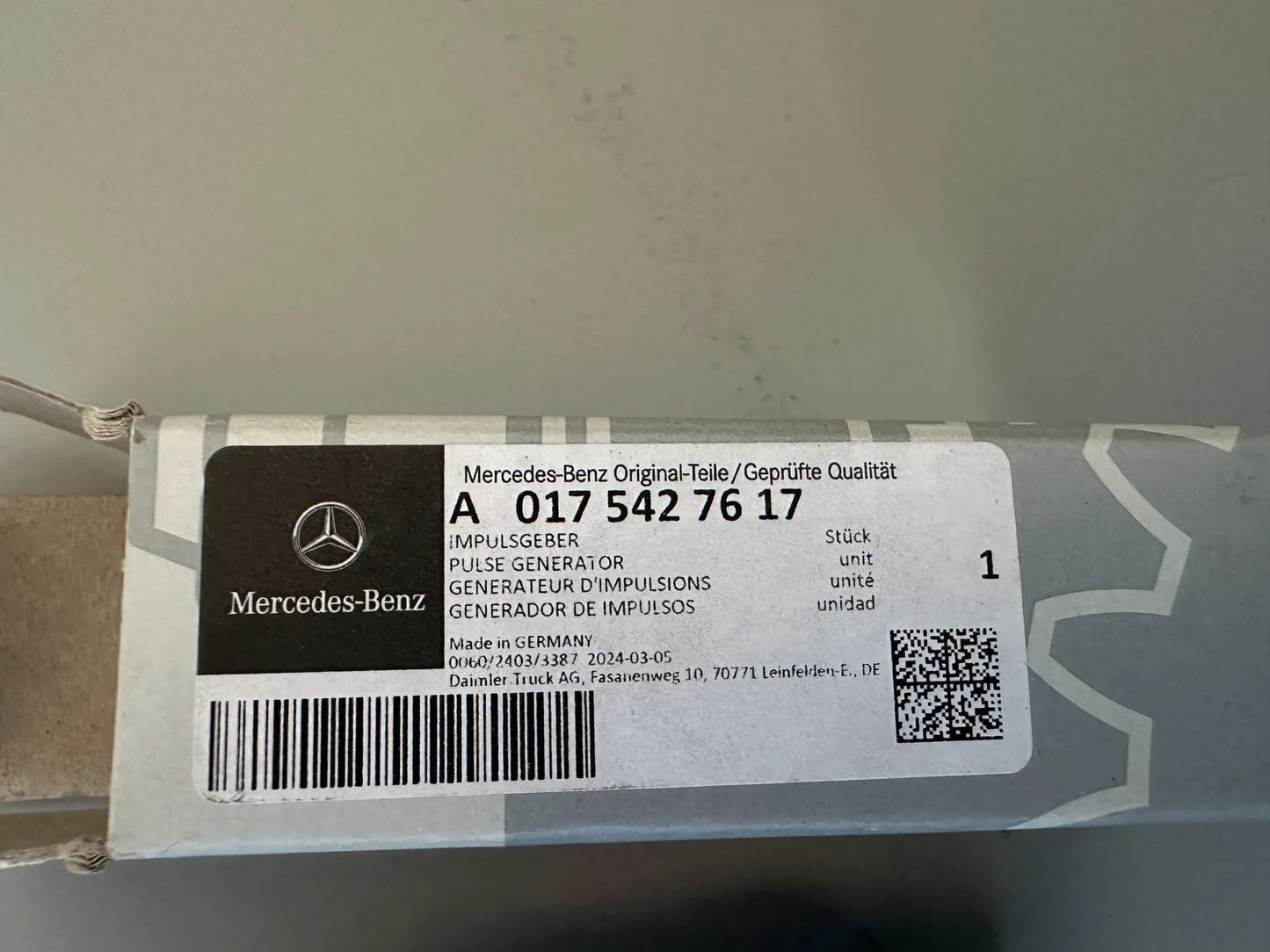 Original Mercedes Benz Impulsgeber A0175427617 NEU