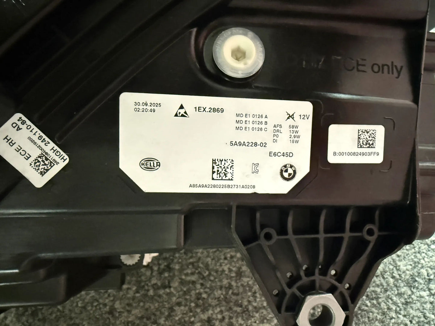 Original BMW X1 U11 LED-Scheinwerfer 5A9A228 NEU