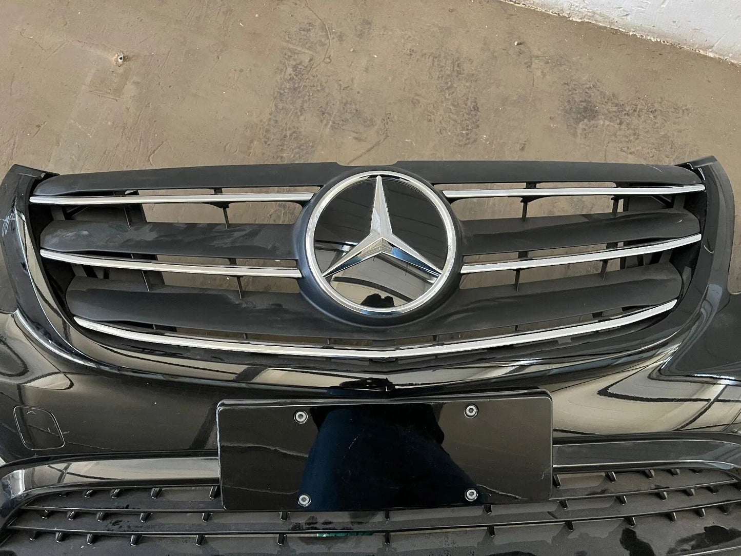 Mercedes Benz Vito W447 Front-Stoßstange Obisidianschwarz-Metallic