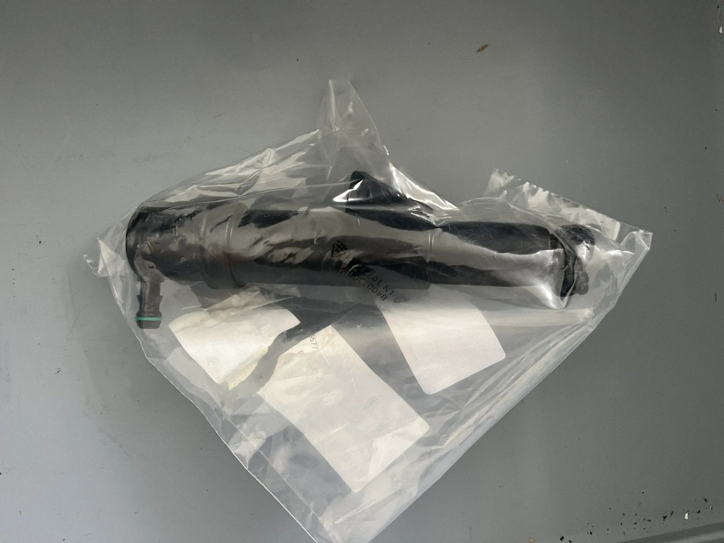 Original Mercedes-Benz R-Klasse W251 Hubdüse A2518600647 NEU