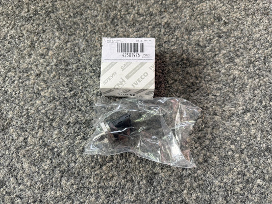 Original Iveco Sensor 42581976 261545188 NEU