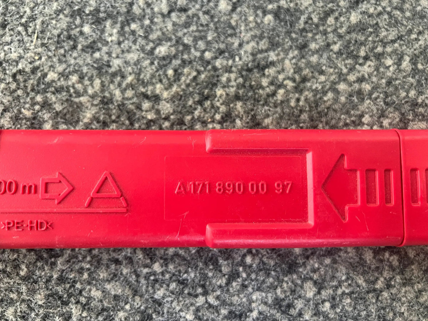 Original Mercedes Benz Pannendreieck Warndreieck A1718900097 NEU