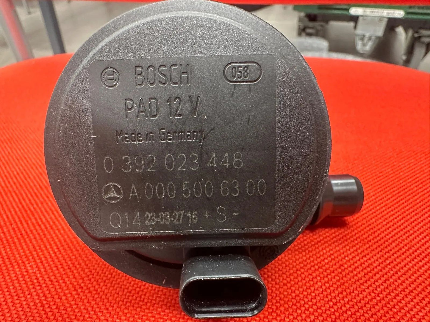 Original Mercedes Benz A0005006300 Kühlmittelpumpe Zusatzwasserpumpe NEU